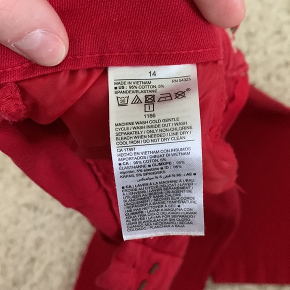 Red old navy slacks - Picture 3 of 4